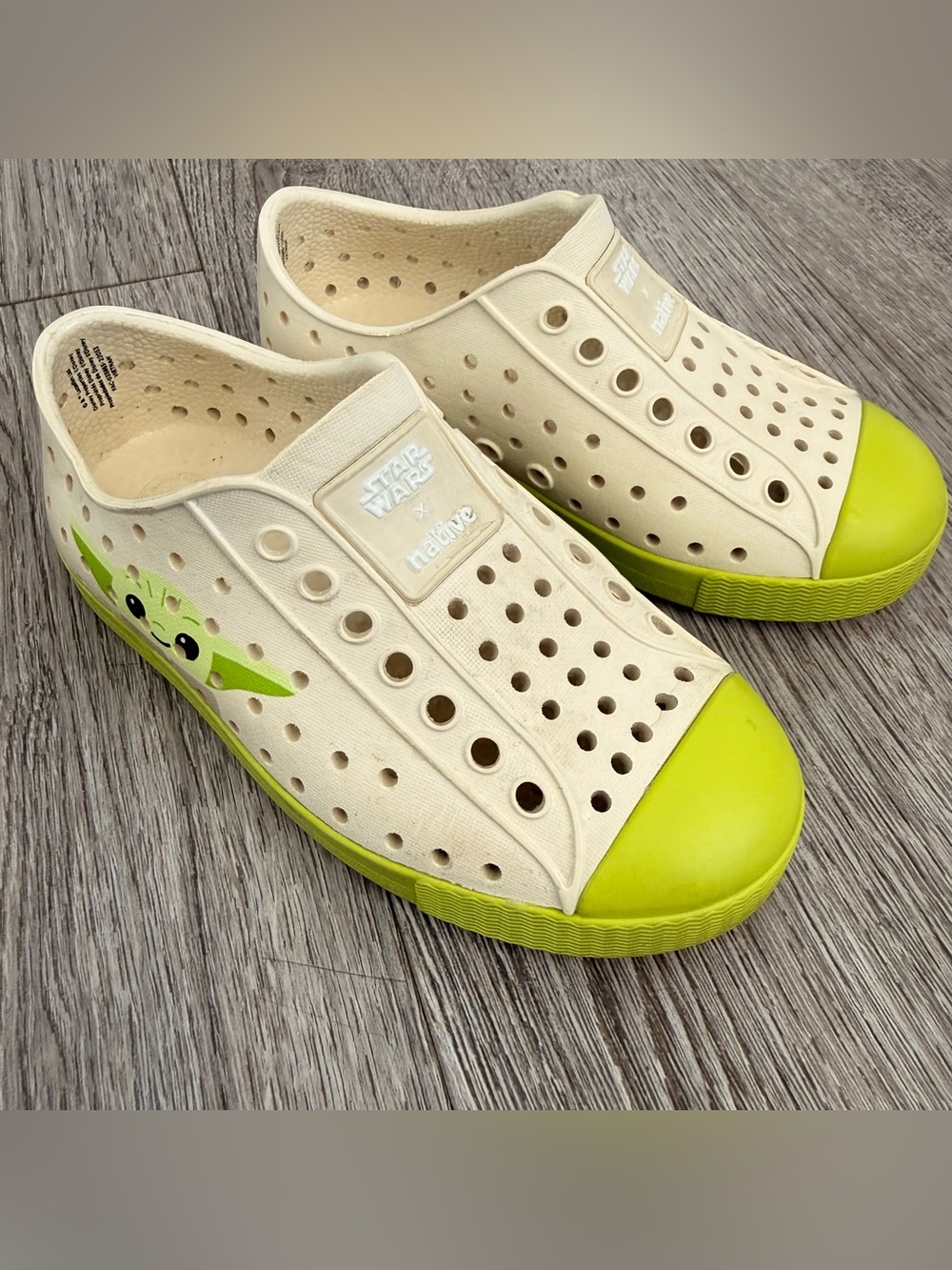 Native x Star Wars water beach shoes size C9